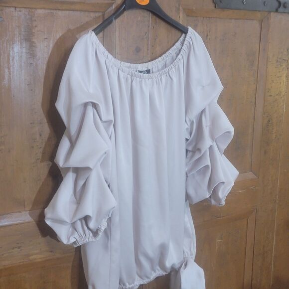 Womens MSK Nordstrom Rosy Beige Spanish Poet Style Blouse off the shoulder Puffs - Picture 8 of 11